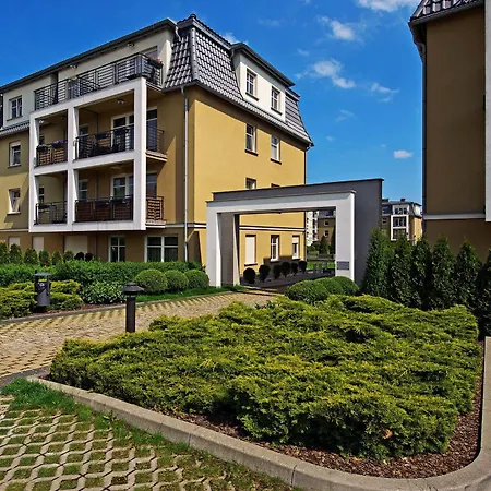 Dom & House - Parkur 3*